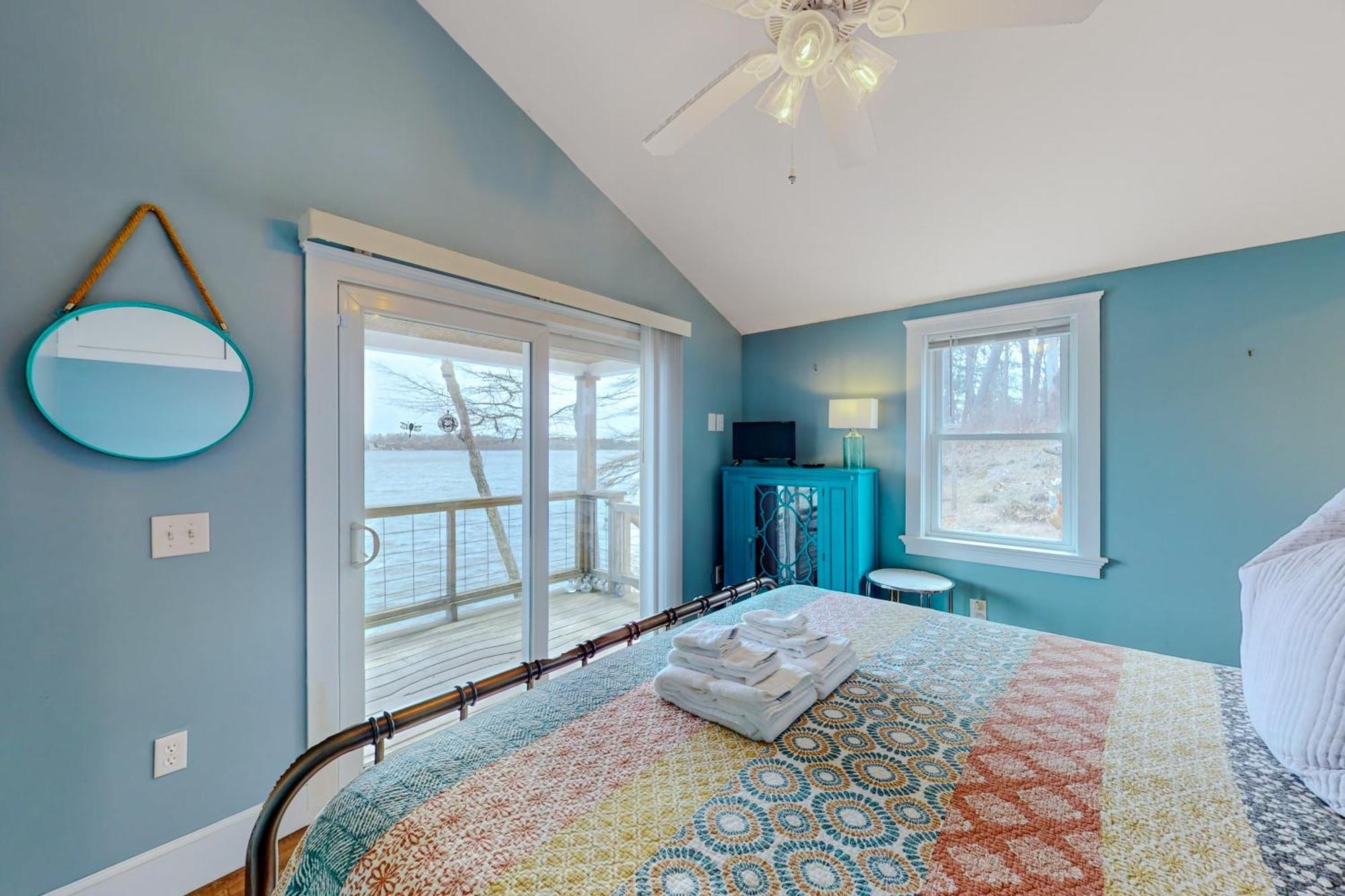 Shoreline Splendor Holiday home *
